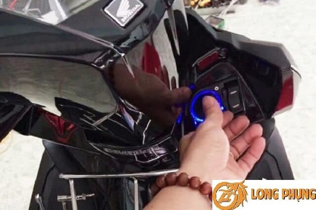 Cách nổ máy khi xe máy bị mất chìa khóa ở xe tay ga
