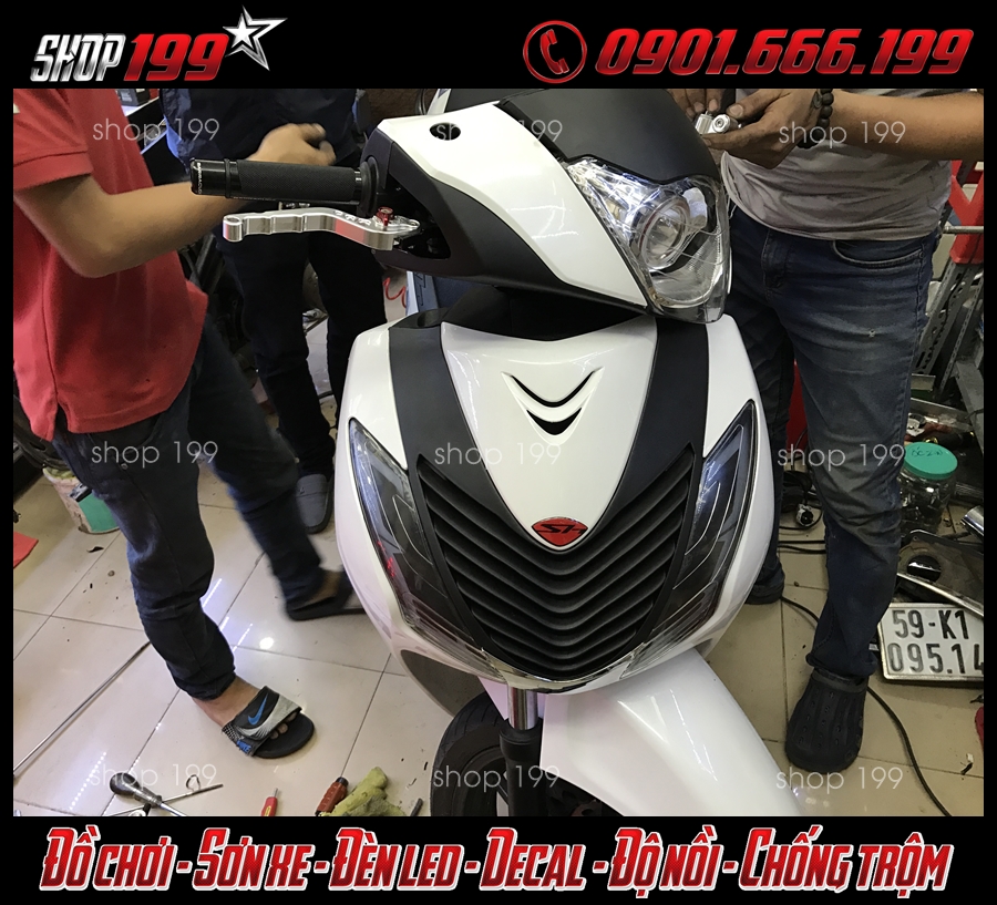 Hình ảnh: Phần đầu xe Honda SH Việt lên dàn áo SH Ý tại shop 199