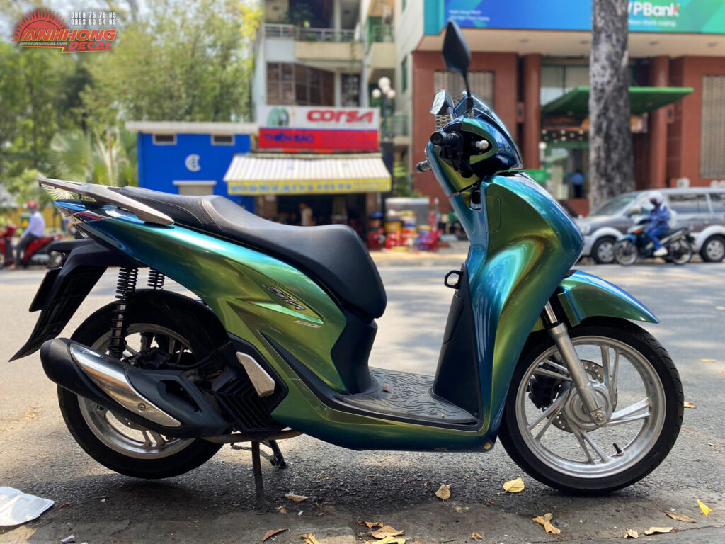 Xe máy dán decal đổi màu