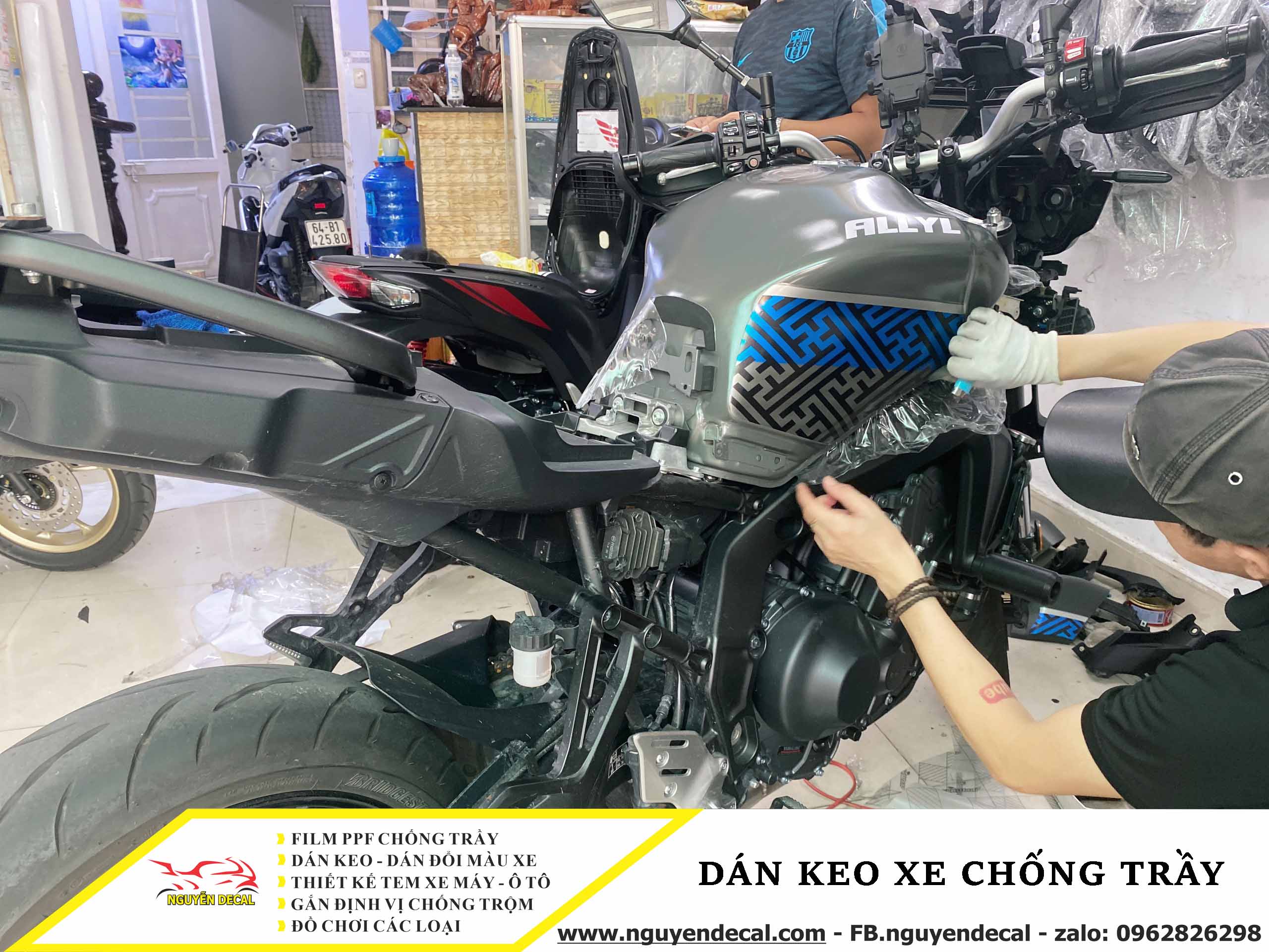 Dịch vụ dán chống xước xe máy giá rẻ, uy tín - Nguyễn Decal