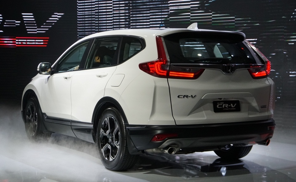 Ảnh chụp đuôi xe Honda CR-V L 2018