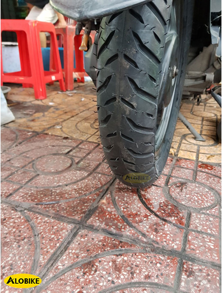 giá lốp xe sh mode