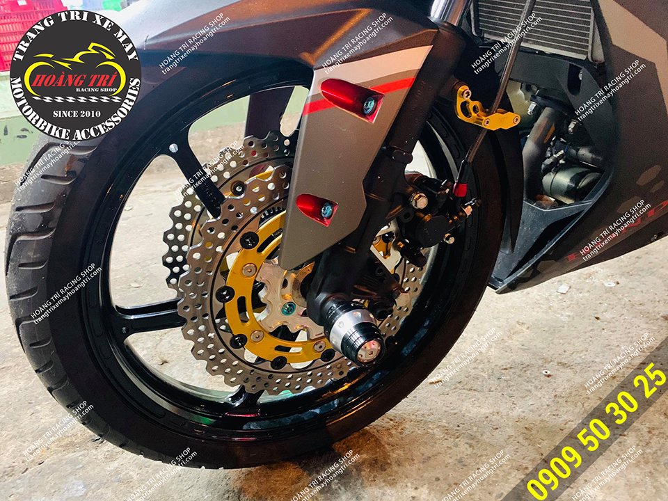 Mâm X1R màu đen lắp cho xế cưng kèm theo 2 đĩa trước