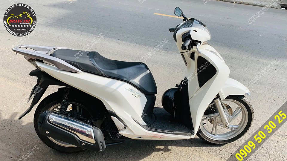 Hoành thành và bàn giao cho khách lắp pô sh 300i cho SH 2017