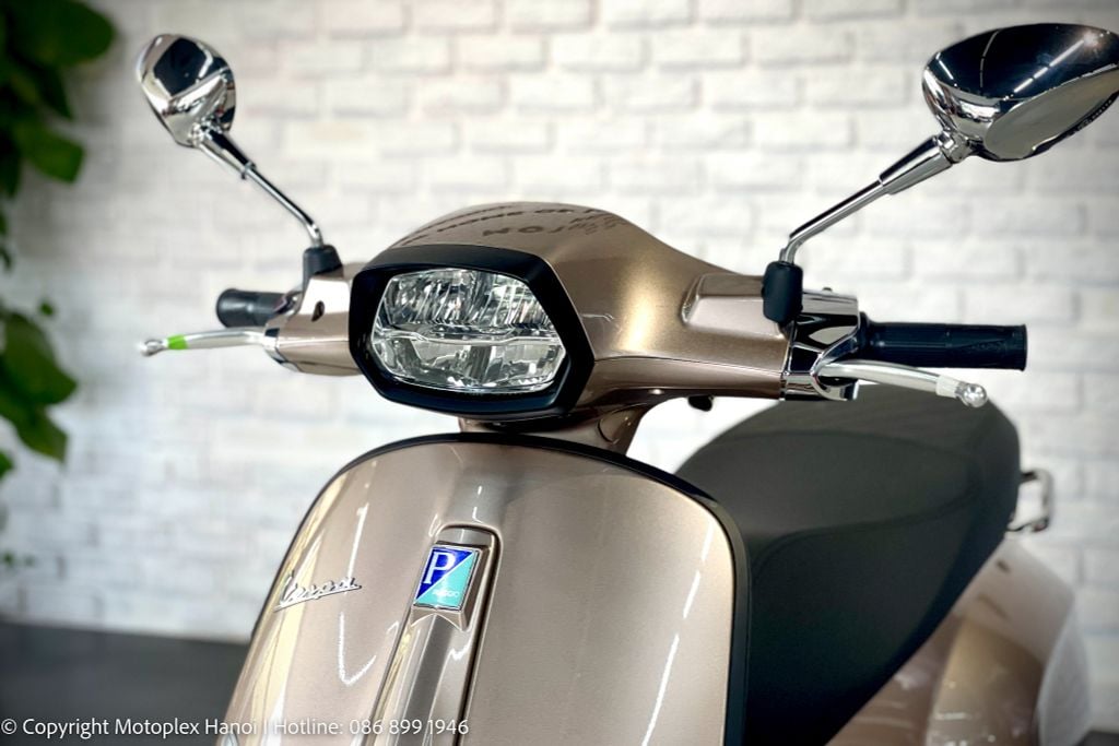 Vespa Sprint S 150 TFT 2023 thiết kế Trẻ trung, thể thao và cá tính đặc trưng