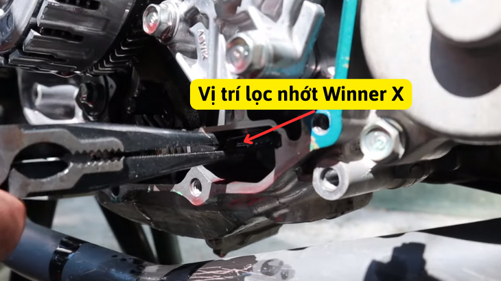 Vị trí lọc nhớt xe Winner X