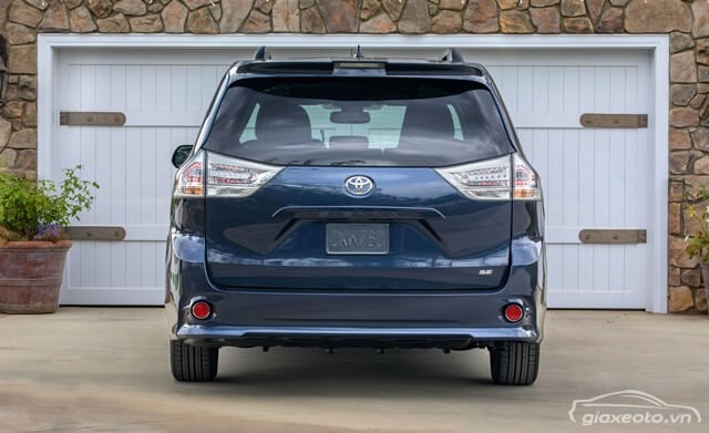 nội-thất-Toyota-Sienna