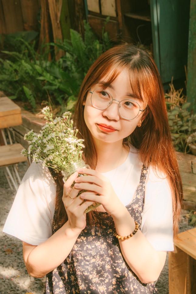 Học Thạc sĩ từ năm 4, nữ sinh xuất sắc trường Nhân văn từng bị hiểu nhầm lêu lổng vì đam mê xe 67 ảnh 1