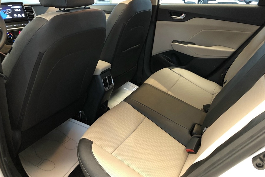 Hyundai Accent 1.4 AT Đặc Biệt - Hình 13