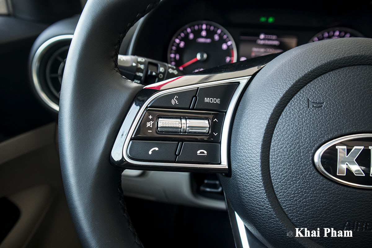 Ảnh nút bấm xe Kia Cerato 1.6AT Luxury 2020 a1