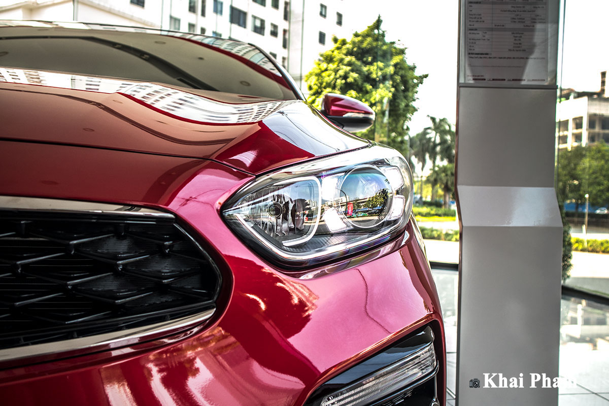 Ảnh cản trước xe Kia Cerato 1.6AT Luxury 2020