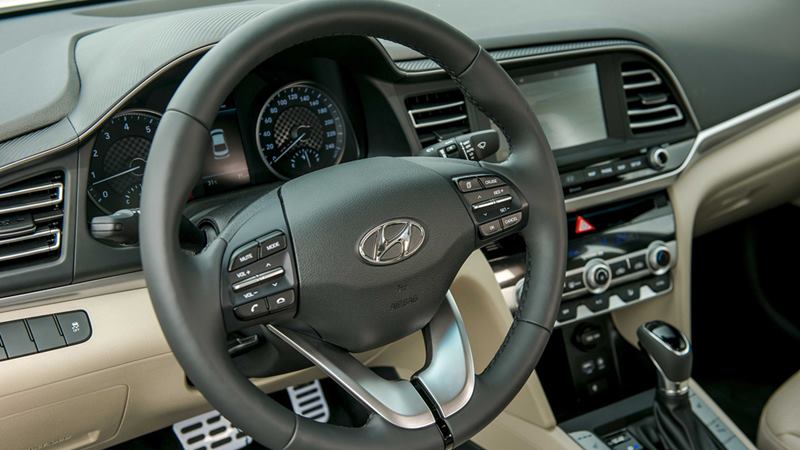 Thông số kỹ thuật và trang bị xe Hyundai Elantra 2019 tại Việt Nam