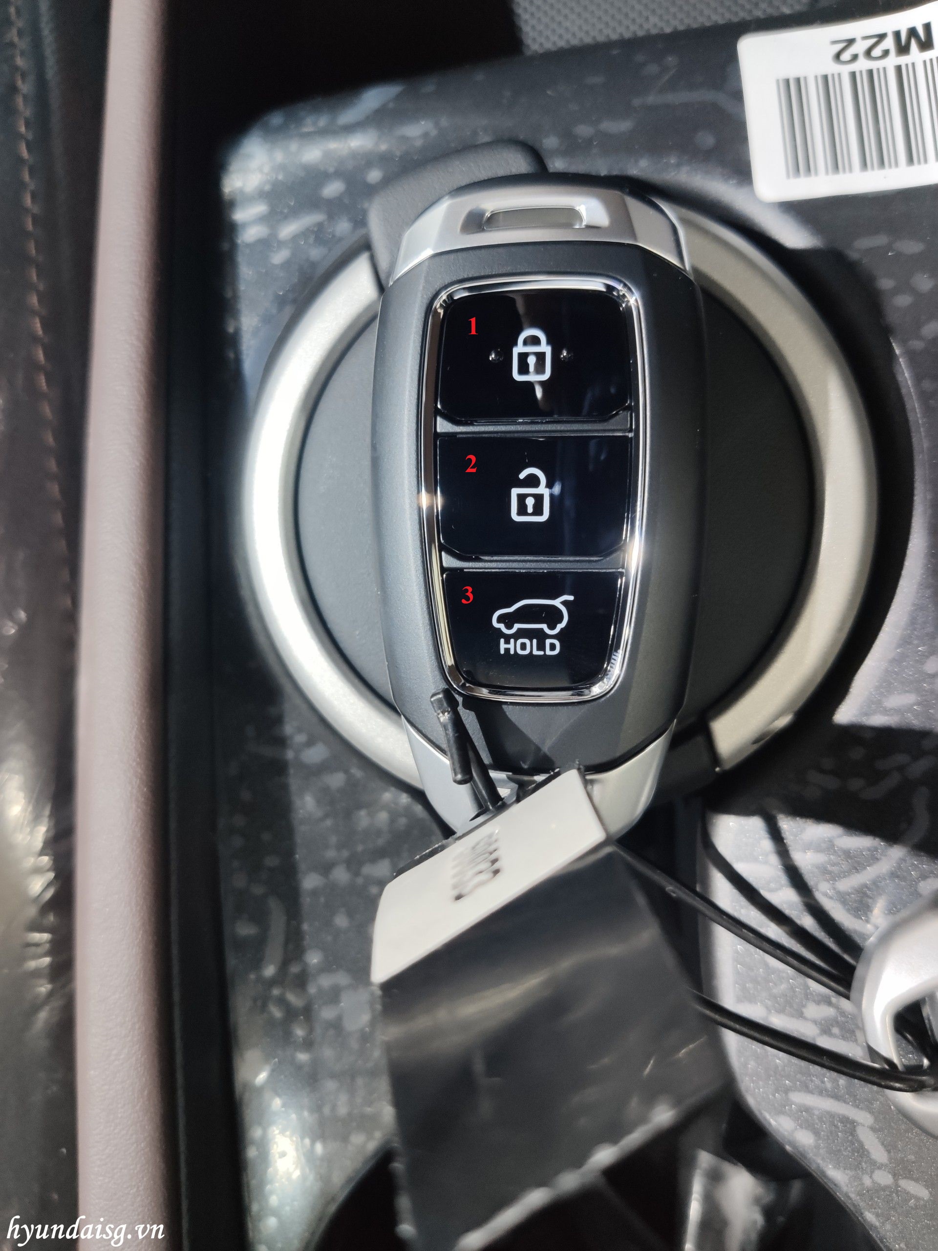 Cách sử dụng chìa khóa thông minh Hyundai Kona